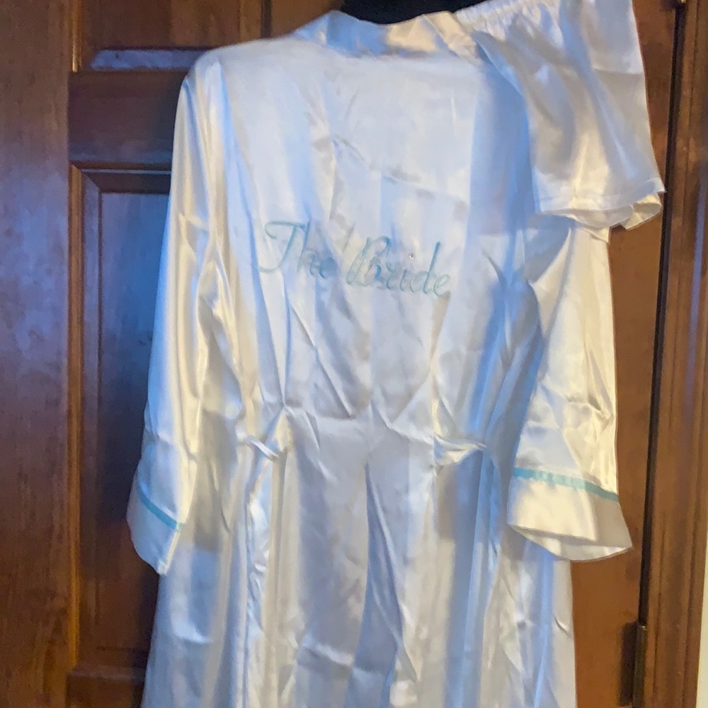 New Intimo Donatella Bride Robe Shorts Set S